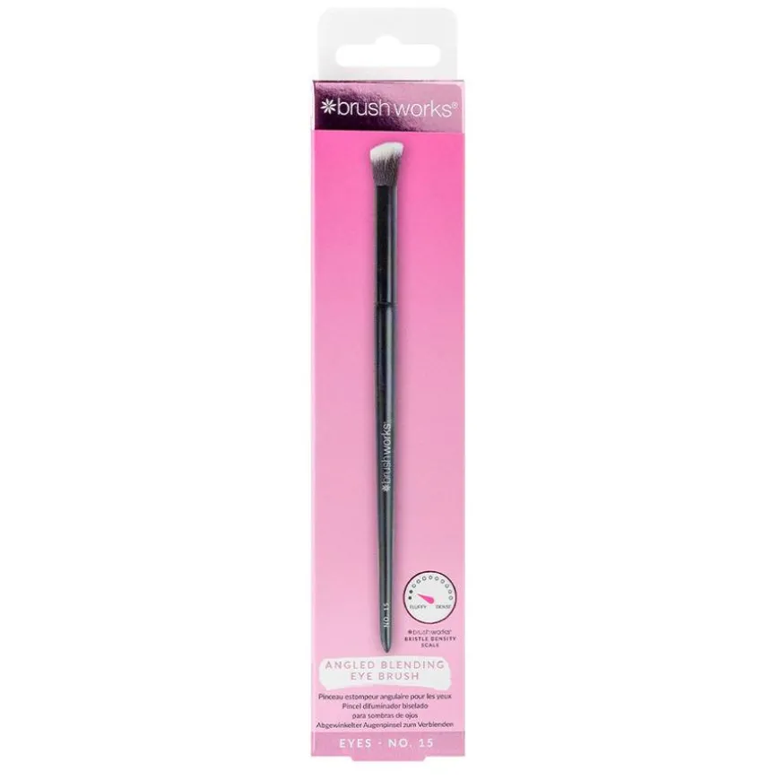 No. 15 Angled Blending Eye Brush