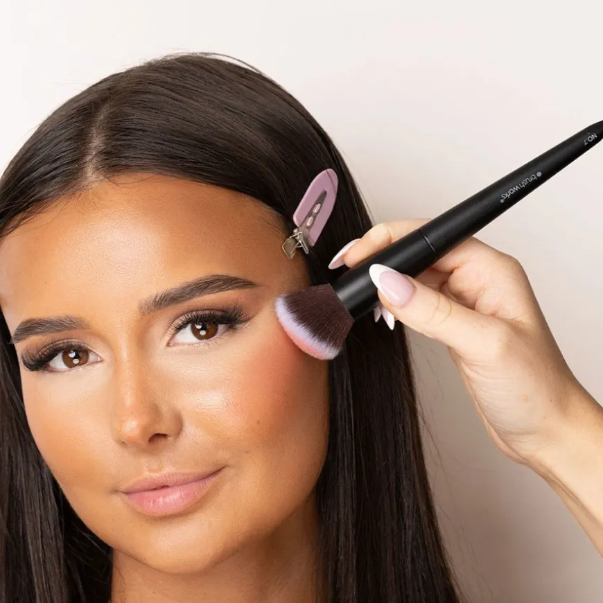 No. 7 Angled Blush Brush