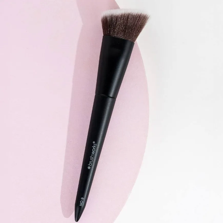No. 9 Angled Flat Top Foundation Buffing Brush