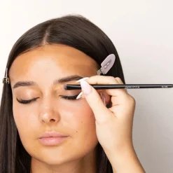 No. 18 Flat Eye Brush