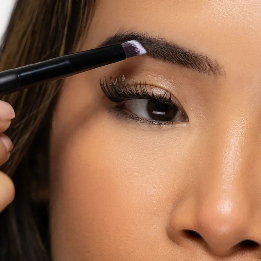 No. 21 Precise Brow Brush