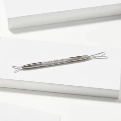 No-Slip Skin Care Tool