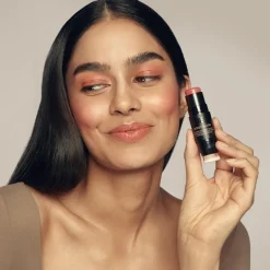 Nudies Blush Bloom Dewy Bohemian Rose 7g