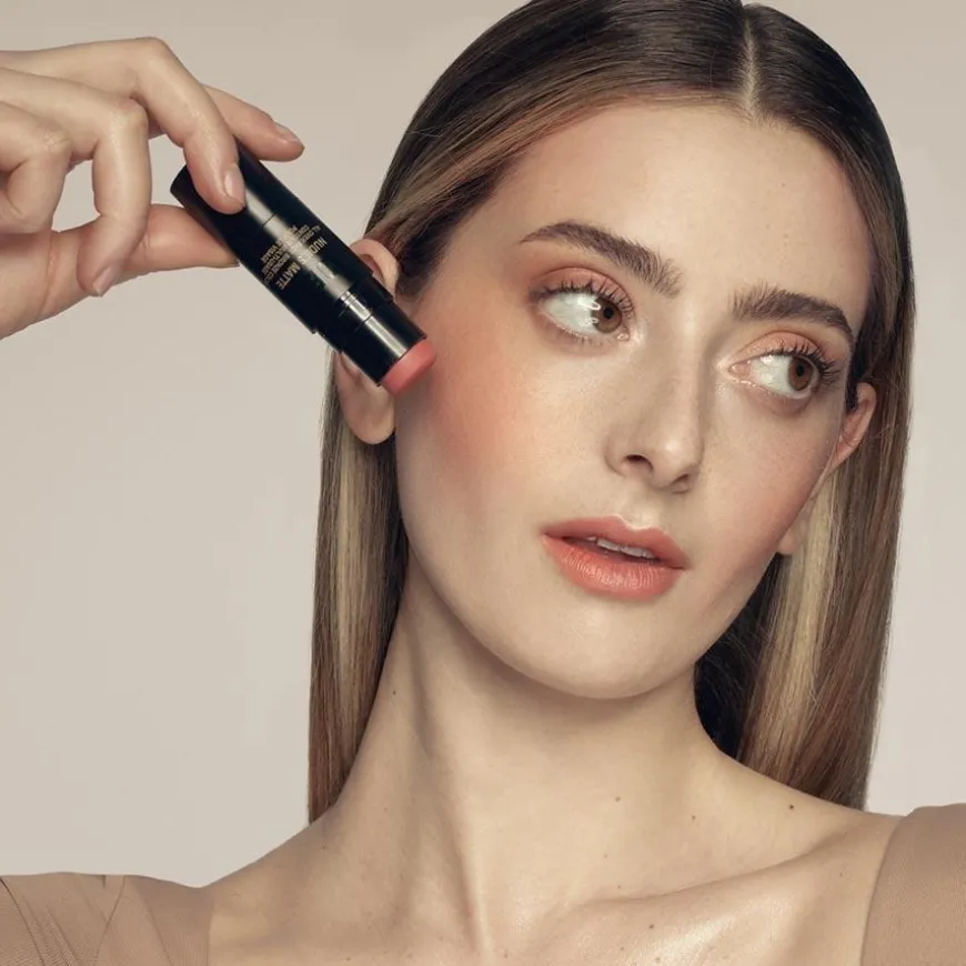 Nudies Blush Bloom Dewy Rusty Rouge 7g