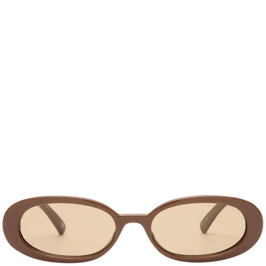 Outta Love Cocoa With Mocha Tint Lens