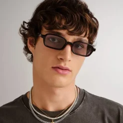 Pilferer Cherry Tort/Smoke Tint Lens