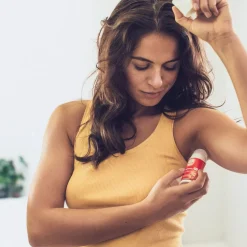 Pomegranate 24h Deodorant Roll-On 50ml