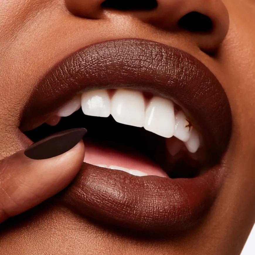 Powder Kiss Velvet Blur Slim Stick Love Clove 2g