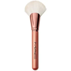 143S Bronzer Fan Brush
