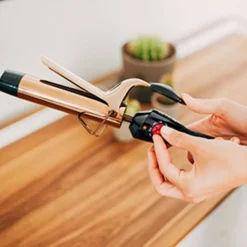 Salon Long-Lasting Curls Rose Gold Curling Iron