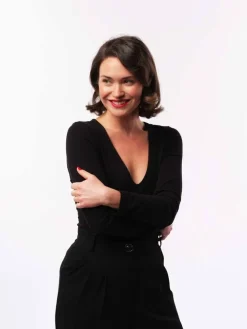 Salon One-Step Round Brush Dryer And Styler