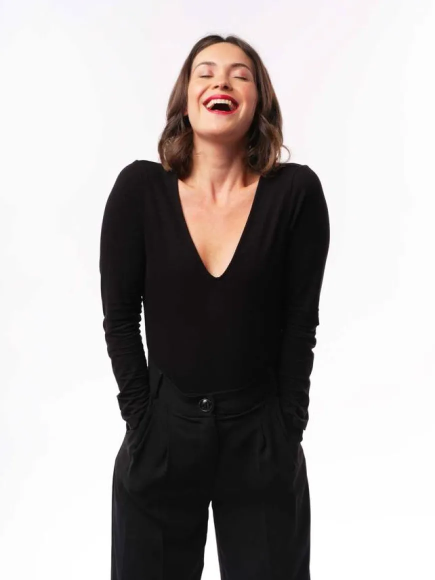 Salon One-Step Round Brush Dryer And Styler