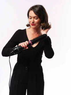 Salon One-Step Round Brush Dryer And Styler