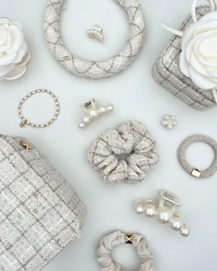 Satin Rose Brooch Small Off White