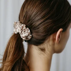 Silk Scrunchie Beige