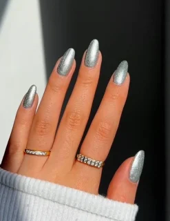 Single Gel Polish Silver Glow 10ml