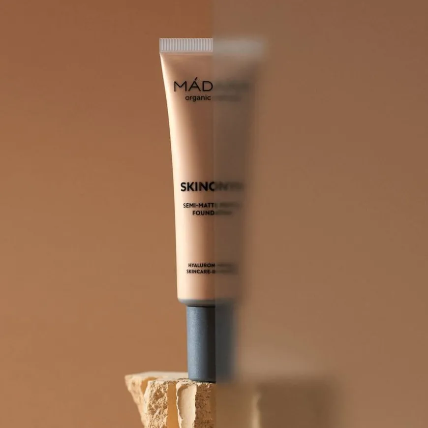 Skinonym Semi-Matte Peptide Foundation #10 Porcelain 30ml