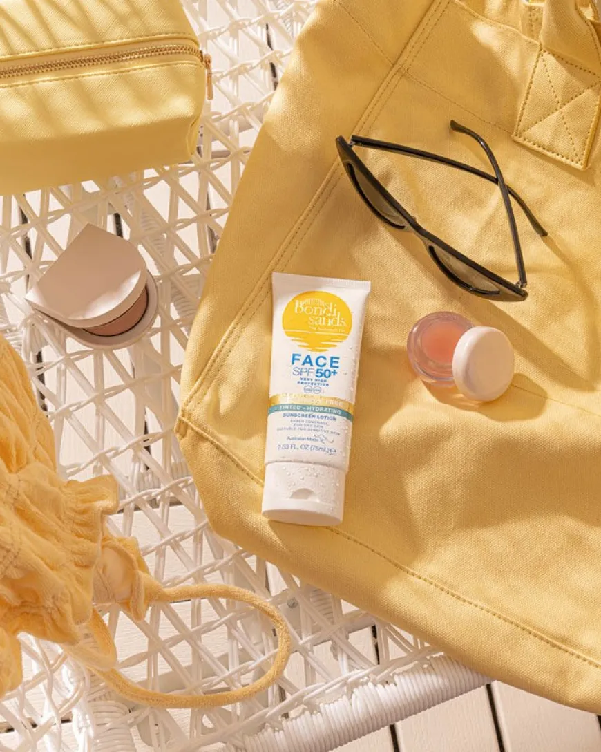 SPF50+ Fragrance Free Tinted Hydrating Face Lotion 75ml