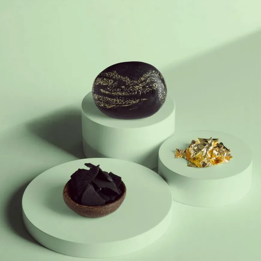 Stone Soap Charcoal Goldleaf 120g