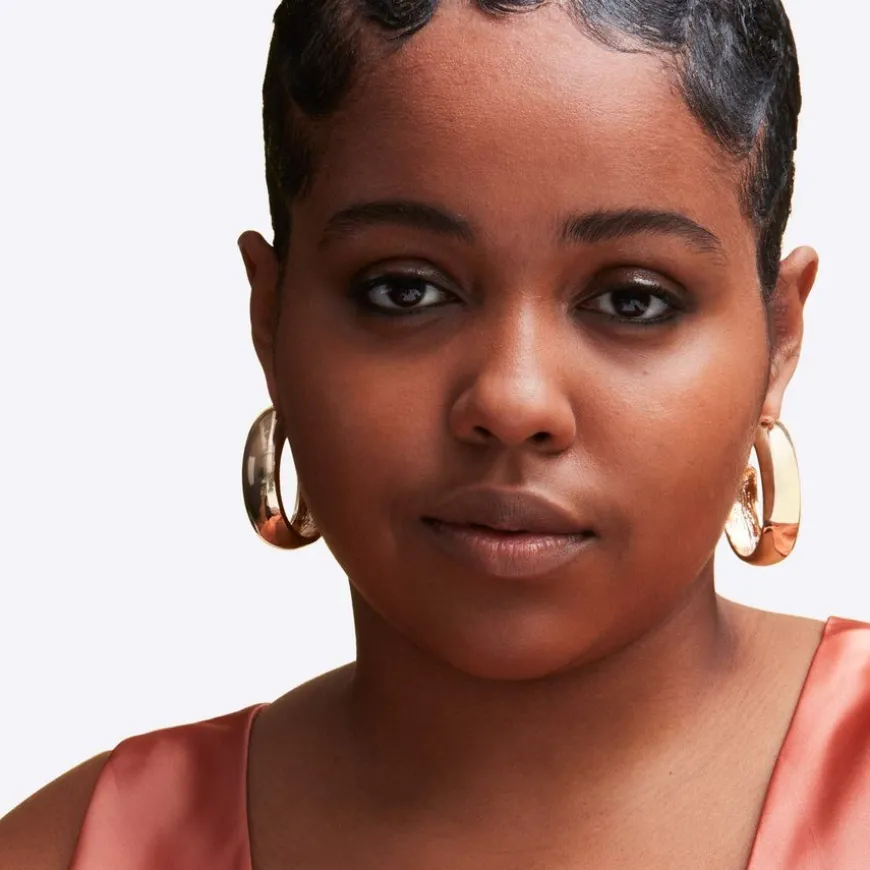 Studio Radiance Face And Body Radiant Sheer Foundation C6 50ml