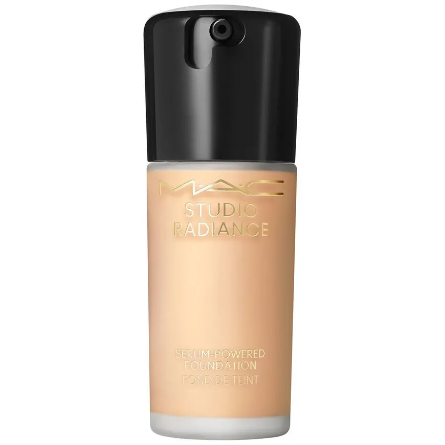 Studio Radiance Serum-Powered Foundation NC18 30ml