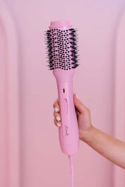 The Blow Dry Brush Pink
