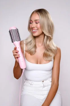 The Blow Dry Brush Pink