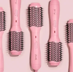 The Blow Dry Brush Pink