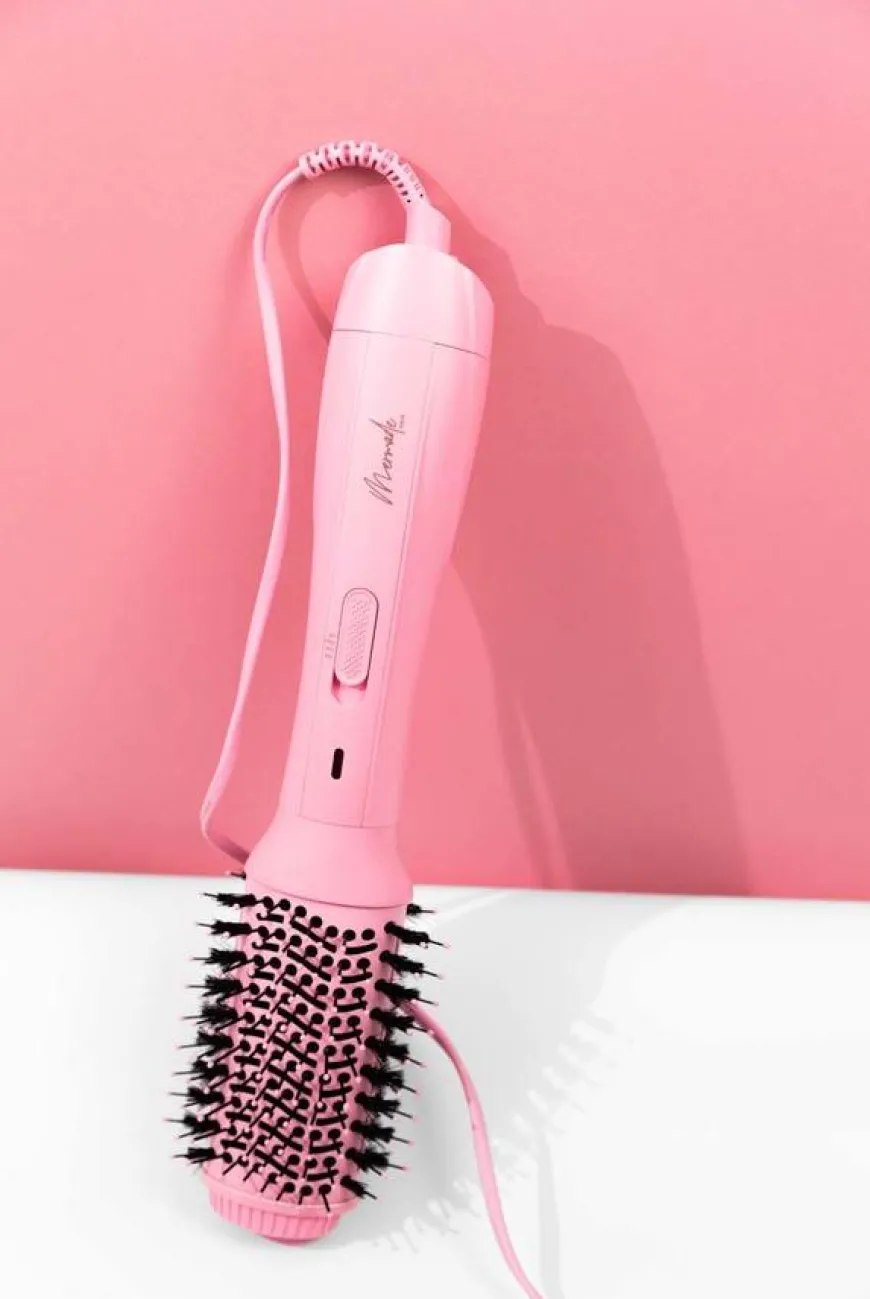 The Blow Dry Brush Pink