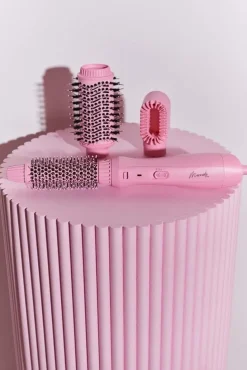 The Interchangable Blow Dry Brush