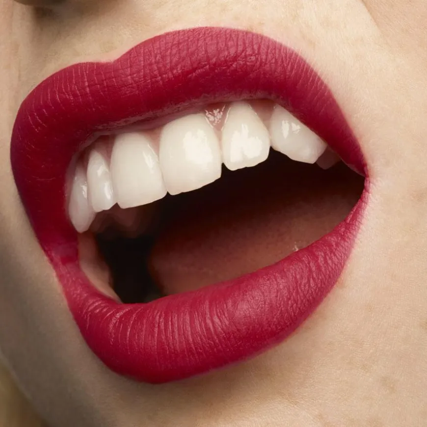 The Slim Velvet Radical Lipstick 21 2g