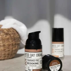 Tinted Day Cream Medium/Dark 30ml