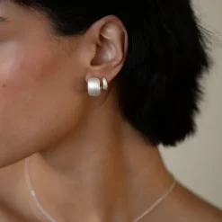 Ultra Mini Huggies Silver