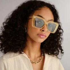 Unimaginable Sand With Aqua Blue Mono Lens