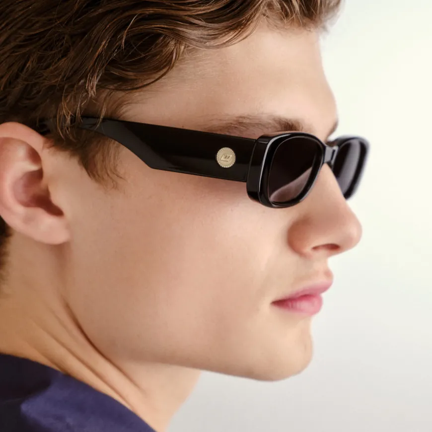 Unreal Shiny Black With Smoke Mono Lens