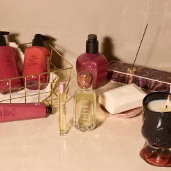 Valley of Flowers Revitalizing Hand Wash 300ml