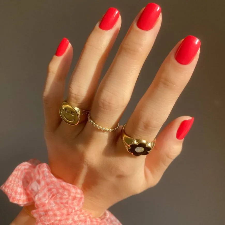 VINYLUX Long Wear Polish Lobster Roll #122 15ml