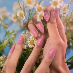 VINYLUX Long Wear Polish Kiss From A Rose #349 15ml