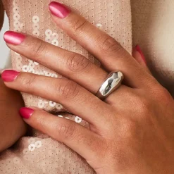 VINYLUX Long Wear Polish Happy Go Lucky #414 15ml