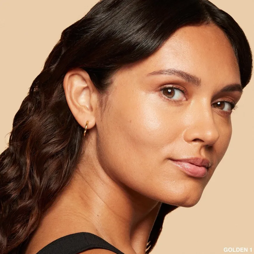 Vitamin Enriched Skin Tint SPF15 Golden 1 50ml