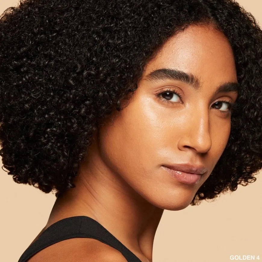 Vitamin Enriched Skin Tint SPF15 Golden 4 50ml