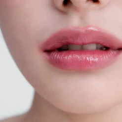 Volumizing Color Lip Balm #01 Dewy Rose 3.5g