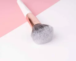 White & Gold Powder Brush